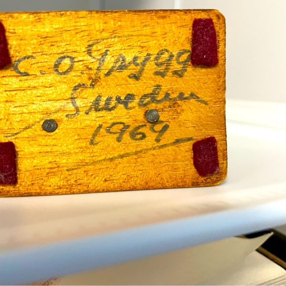 Swedish Wood Carving Fisherman by CO Trygg 1969 Beautifully Detailed Subtle - Picture 4 of 4